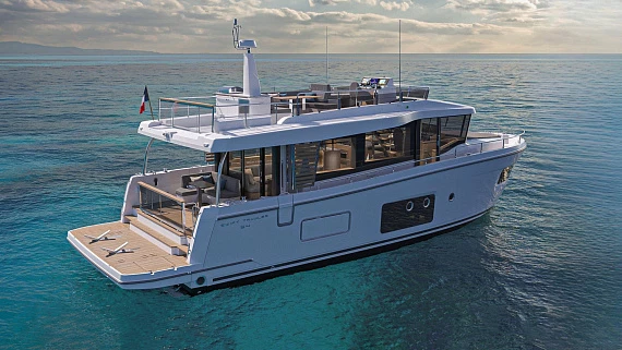 Отправляемся в путешествие на новом траулере Swift Trawler 54