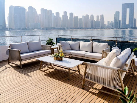 Majesty 100 Terrace yacht  9