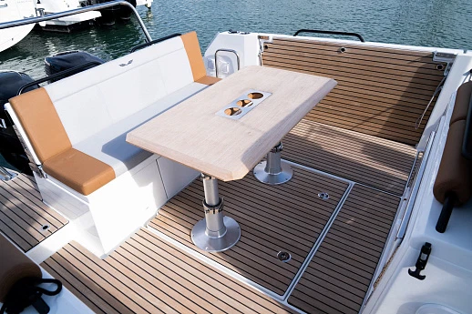 Яхта Beneteau Flyer 9 SPACEdeck  6
