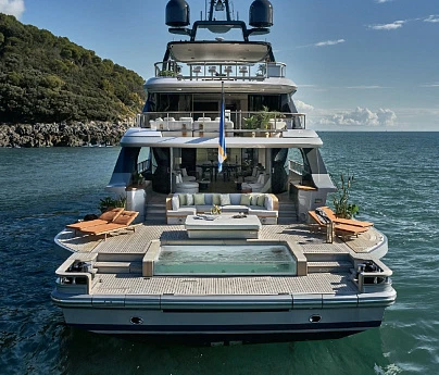 Яхта Benetti Oasis 40M  4