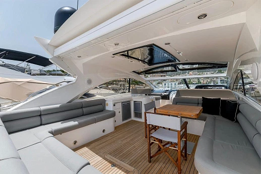 Sunseeker Predator 60 yacht 2010 1