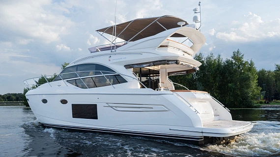 Яхта Princess 49 2019 3