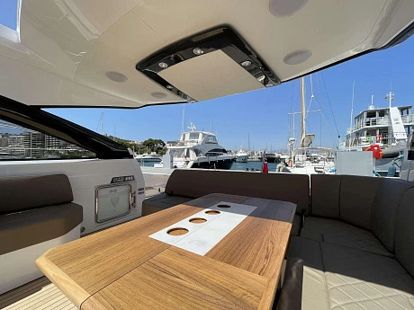 Fairline Targa 45 yacht 2024 11