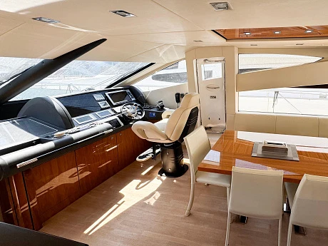 Яхта Sunseeker Manhattan 63 2011 9