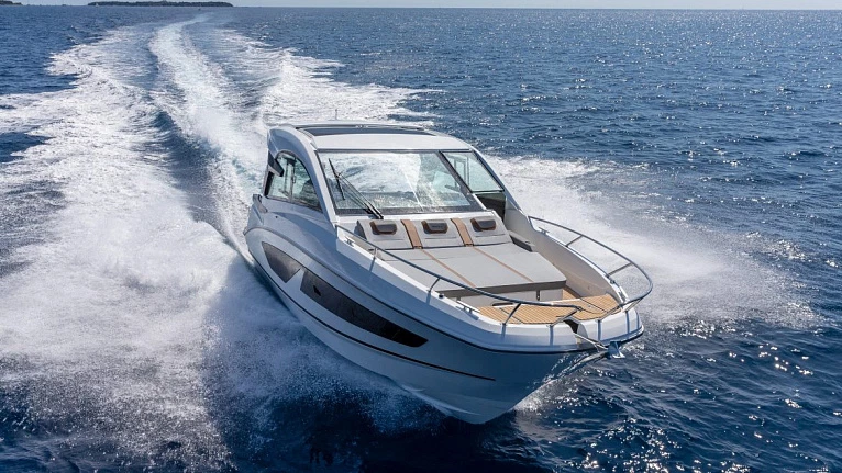 BENETEAU GRAN TURISMO 32