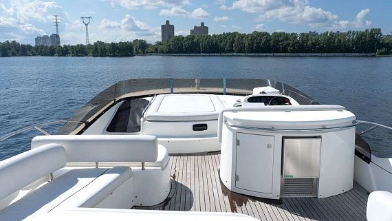 Яхта Sunseeker Manhattan 64 2001 10