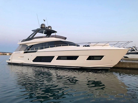 Яхта Ferretti 670 2020 1
