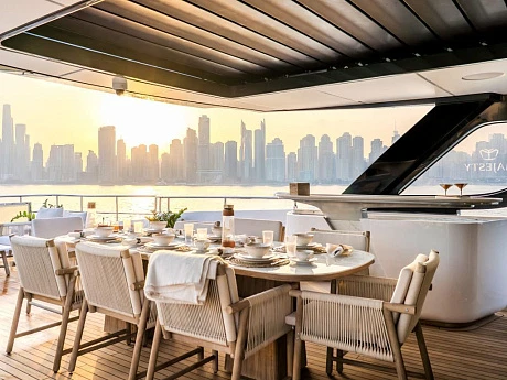 Majesty 100 Terrace yacht  16