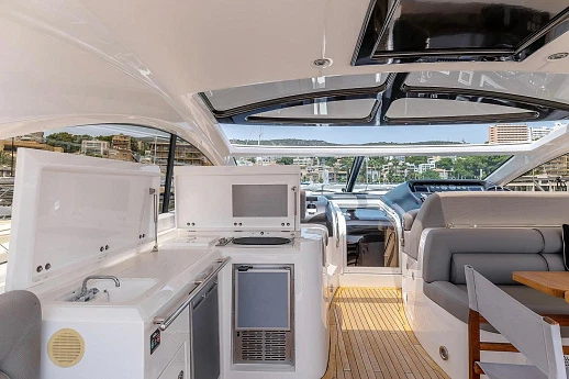 Sunseeker Predator 60 yacht 2010 3