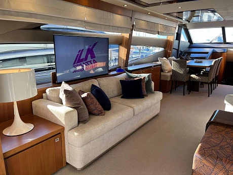 Яхта Princess 72 2015 3