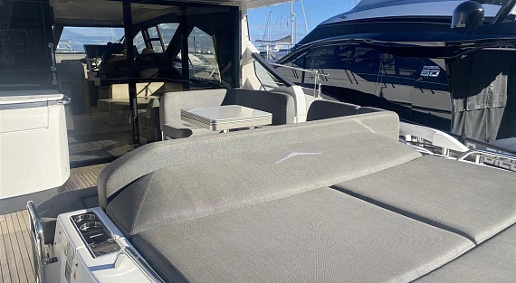 Azimut S6 Sportfly yacht 2019 1