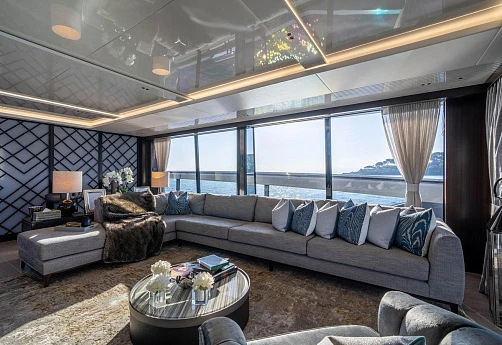 Яхта Sunseeker 90 Ocean 2022 3