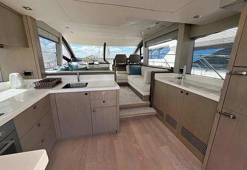Яхта Sunseeker Manhattan 52 2019 11