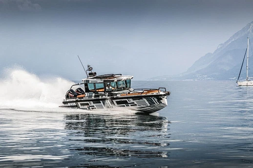 Brabus Shadow 500 Cabin yacht  3