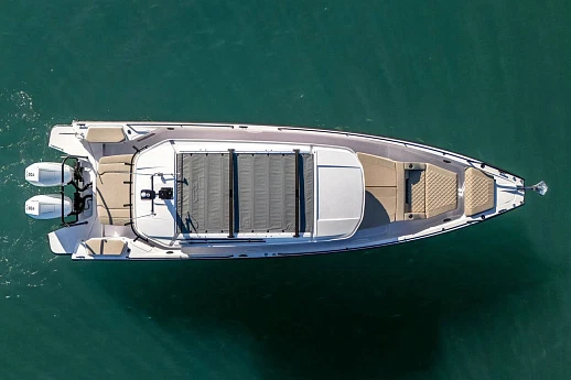 Яхта Axopar 37 XC Cross Cabin  3