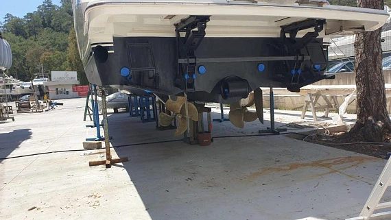 Яхта Princess 56 2013 2