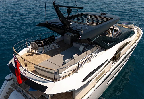 Яхта Sunseeker 88 2022 10