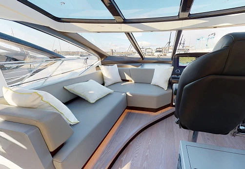 Яхта Sunseeker Predator 74 XPS 2022 6