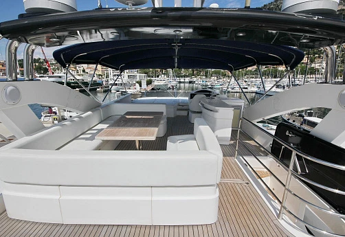 Яхта Sunseeker Manhattan 73 2012 4