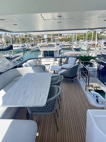 Azimut Fly 68 yacht 2023 7