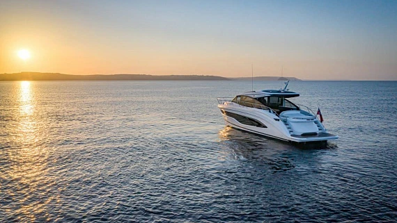 Яхта PRINCESS V55  9