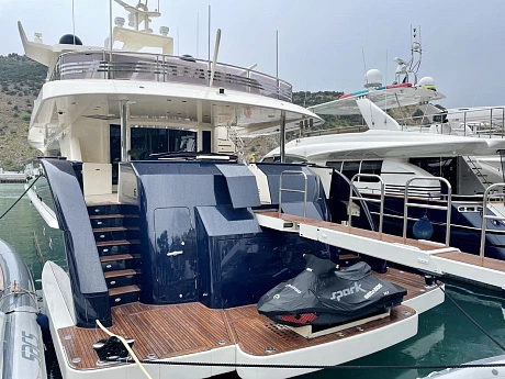 Horizon 122 yacht 2009 5