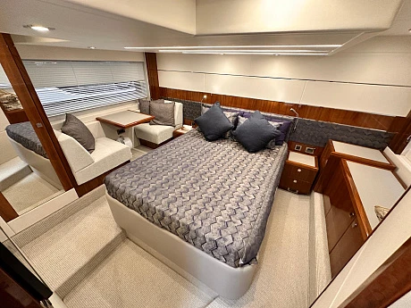 Яхта Sunseeker Predator 50 2021 3