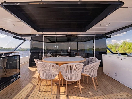 Majesty 111 yacht 2024 7