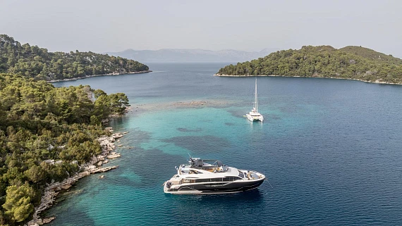 Яхта Sunseeker 90 Ocean 2023 6