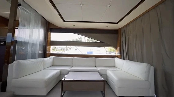 Яхта Princess 64 2011 12