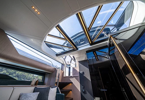 Яхта Sunseeker Superhawk 55 2023 3