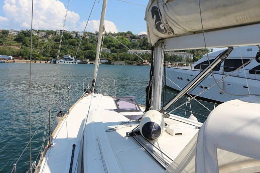 Яхта Beneteau Oceanis 38 2016 7