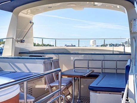 Petropavlovsk yacht 2010 5