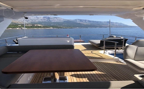 Azimut 50 fly yacht 2017 4