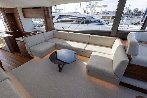 Яхта Princess F65 2025 1