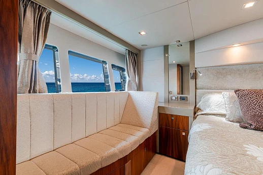 Яхта Sunseeker Predator 60 2010 15