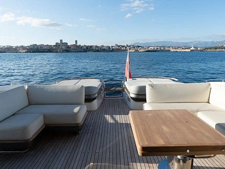 Яхта Princess S78 2021 7