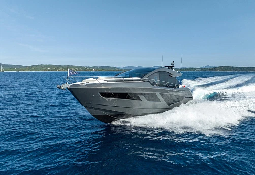 Sunseeker Predator 65 yacht 2023 4