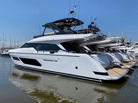 Яхта Ferretti 720 2023 1