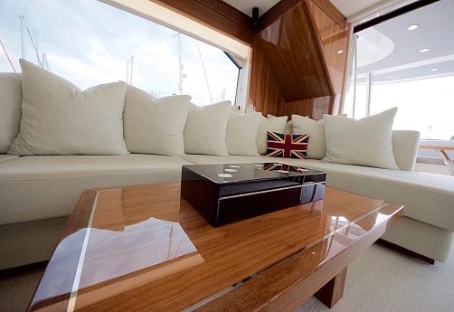 Sunseeker 75 yacht 2016 12