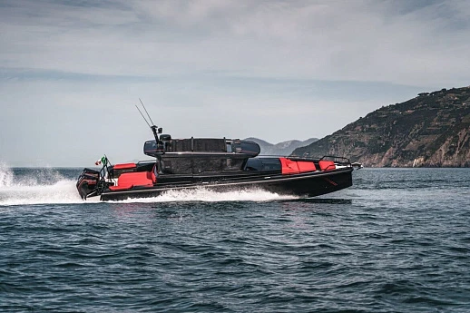 Brabus Shadow 1000 XC Cross Cabin yacht  6