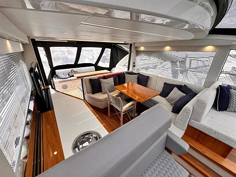 Яхта Sunseeker Predator 50 2021 15