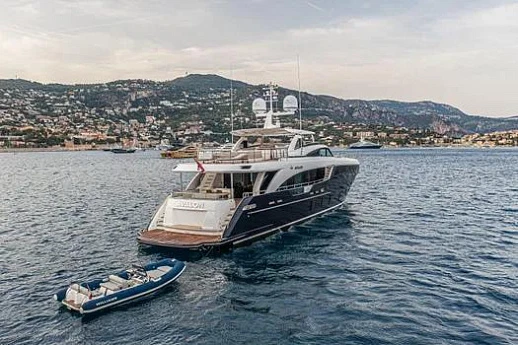 Яхта Princess 35M 2018 3