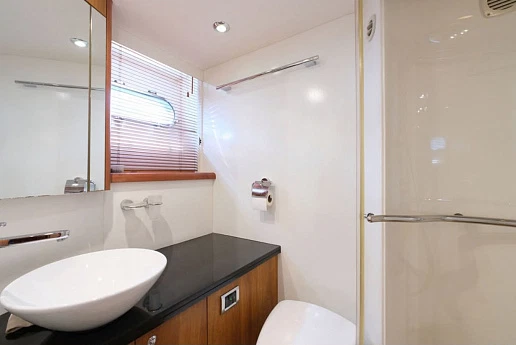 Яхты Sunseeker Predator 62 2009 19