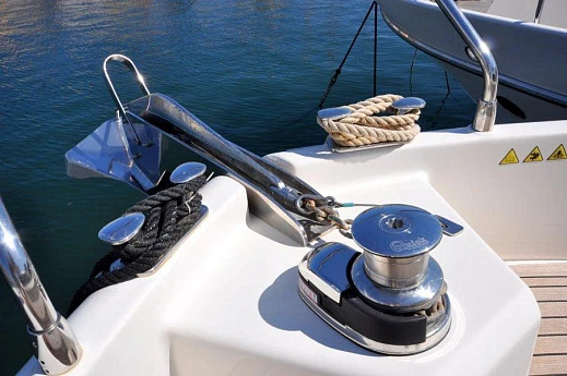 Яхта Absolute 52 Navetta 2020 11