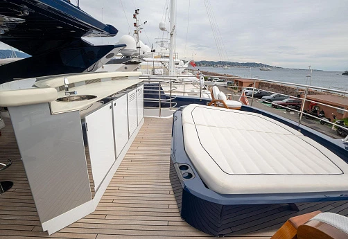 Яхта Sunseeker 116 2020 5