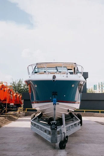 Sea Ray Sundancer 320 yacht 2023 2