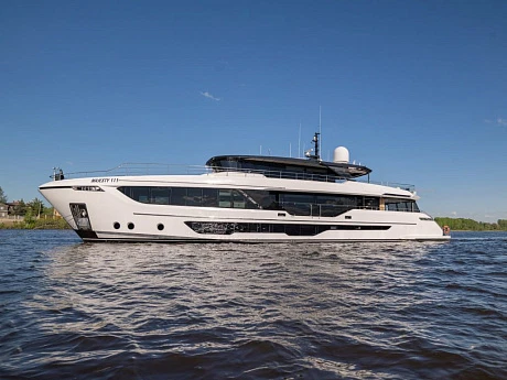 Majesty 111 yacht 2024 3
