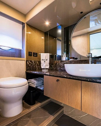 Absolute 60 Fly yacht 2023 11