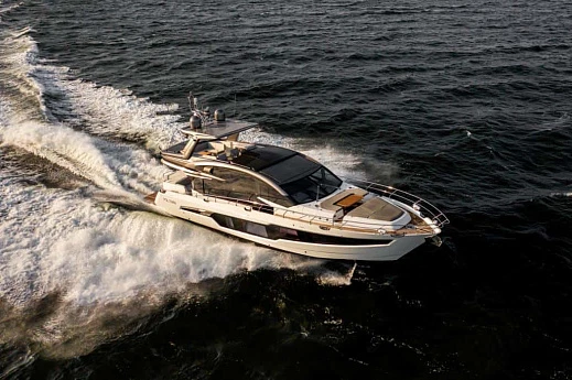 Яхта Galeon 700 SKYDECK  1